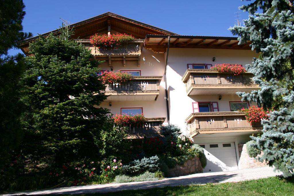 Villa Mirabell Cavalese Exterior foto